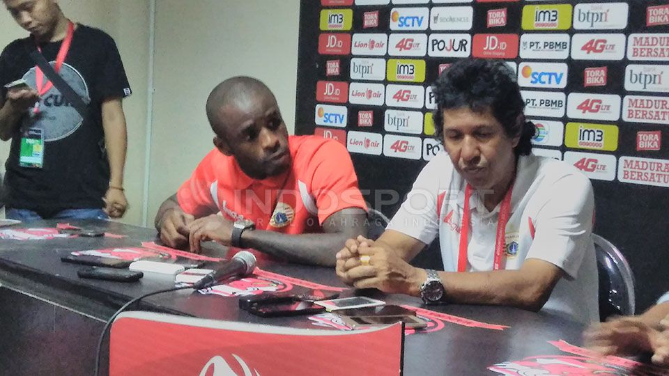 Muhammad Zein Alhadad pelatih Persija Jakarta Copyright: © Ian Setiawan/Indosport